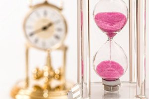 hourglass 1703330 640